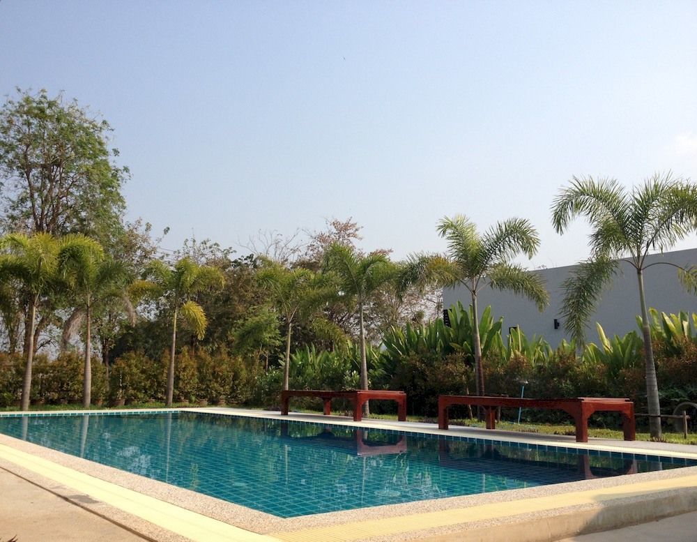 Jim Guesthouse Kanchanaburi Esterno foto